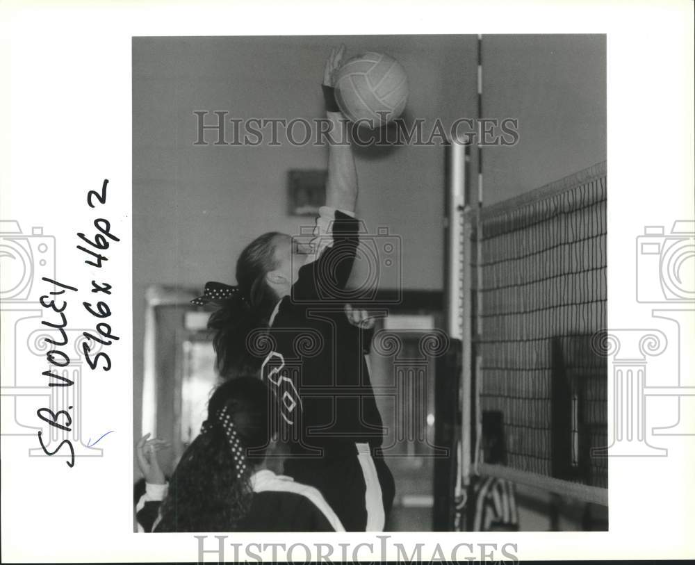 Press Photo Volleyball player #6 Jaye-Lynn Swan of Hannan during the game-Historic Images