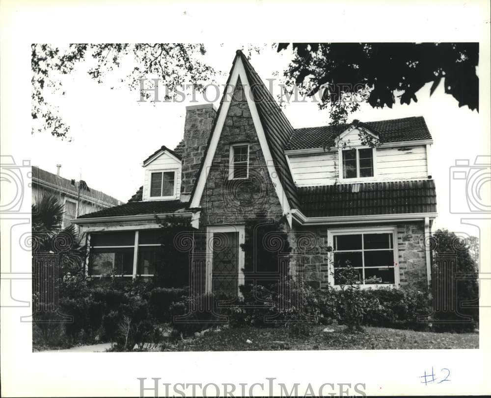 1990 Press Photo Housing - Real estate at 5717 Canal Boulevard - Historic Images