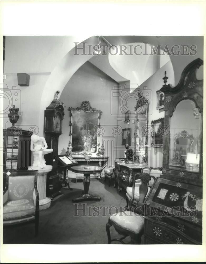 1993 Press Photo Keil and Peter Moss, at Keil&#39;s Antiques on Royal Street - Historic Images