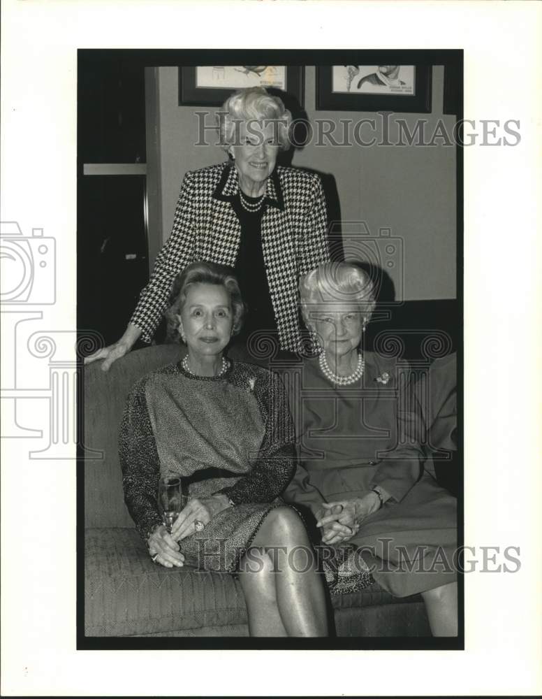 1991 Press Photo Abby Catledge, Jack Kellerher, Flora Fenner at Israel Reception - Historic Images