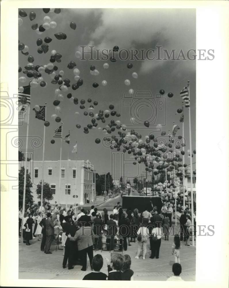 1989 Press Photo Ceremony for Kenner&#39;s Open House at Lasalles Landing, Kenner - Historic Images