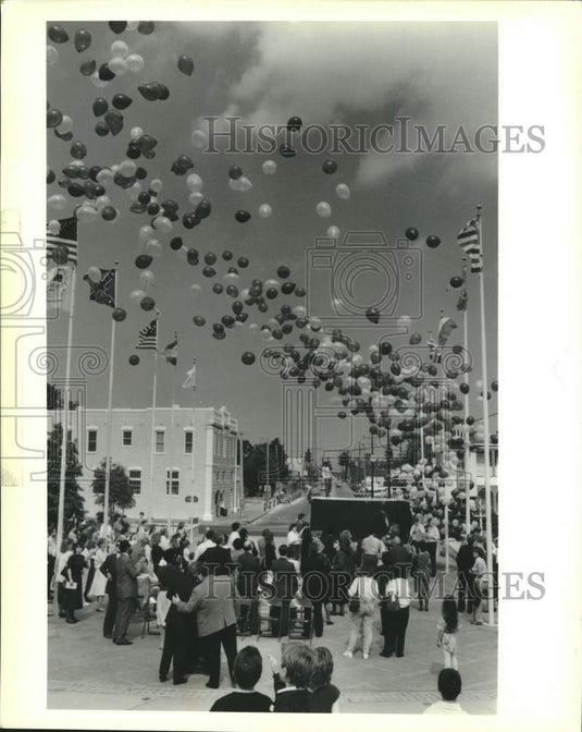 1989 Press Photo Ceremony for Kenner's Open House at Lasalles Landing, Kenner - Historic Images