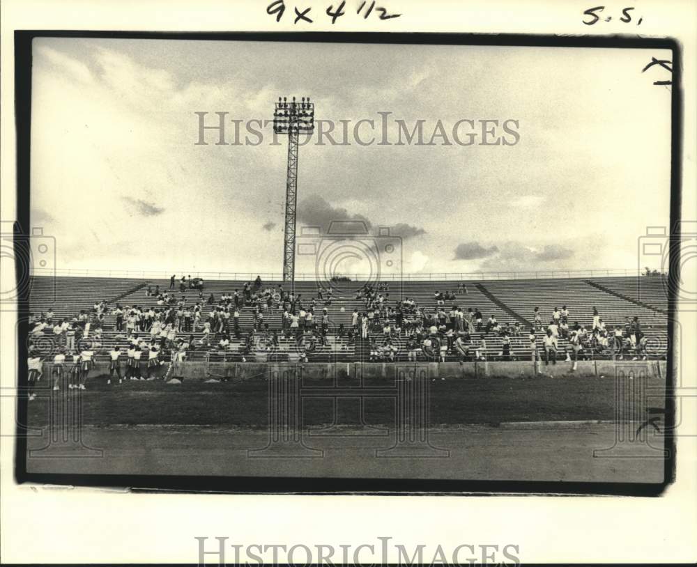 1981 Press Photo High school football stands barely filled during game- Historic Images