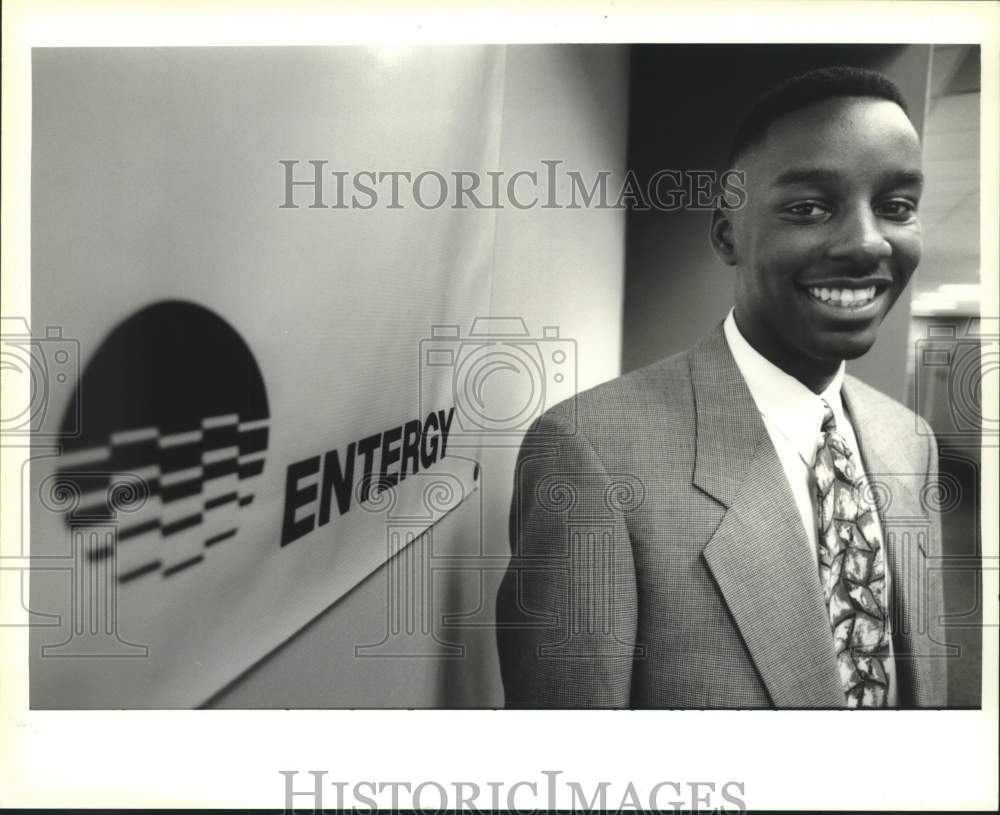 1995 Press Photo Dominic Keller is participating in &quot;In Roads&#39;  internship - Historic Images