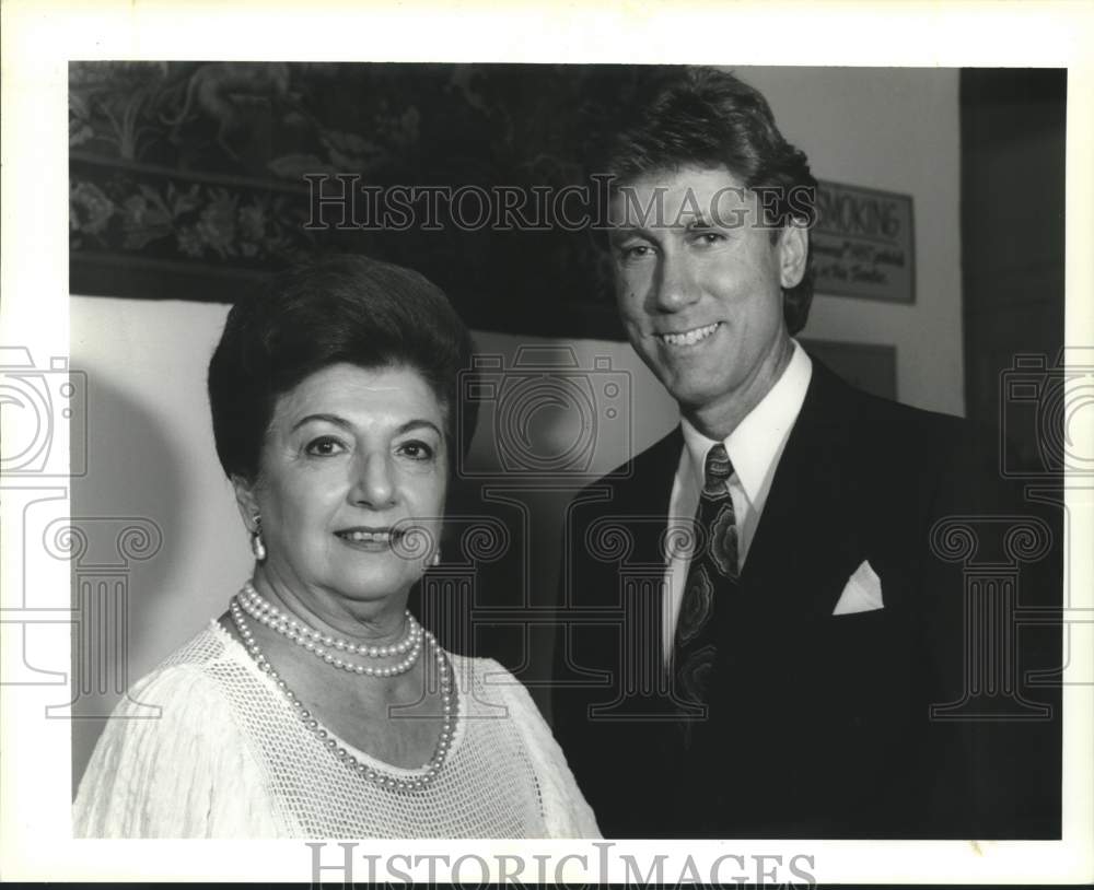 1991 Press Photo Juanita Pradel, John M. Kelly, Jr. at VNA- Le Petite Theater - Historic Images