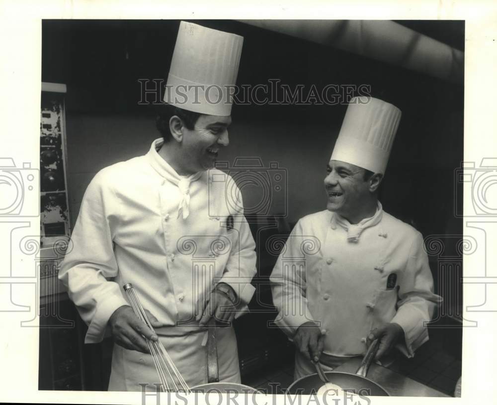 1984 Press Photo Chefs Shalom Kadosh &amp; Jacques Azoulay developed kosher sauces - Historic Images