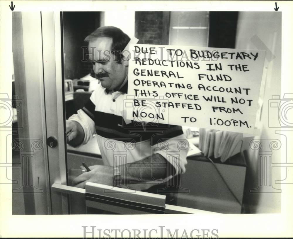 1990 Press Photo Ron Keller opens the St. Tammany Parish Development office - Historic Images