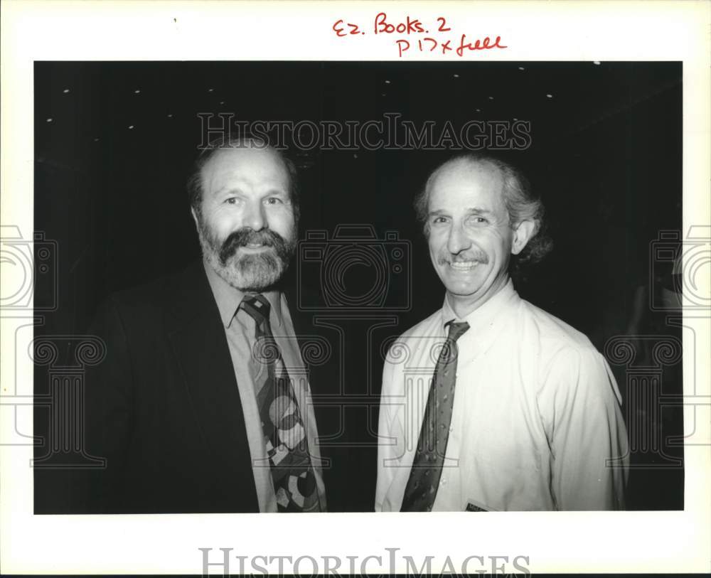 1994 Press Photo Chuck Robinson and J. Michael Kenny of Maple St. Bookshop - Historic Images