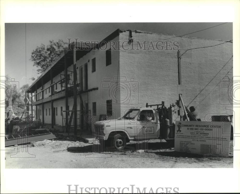 1990 Press Photo Construction on Kenner Community Resource Center - Historic Images