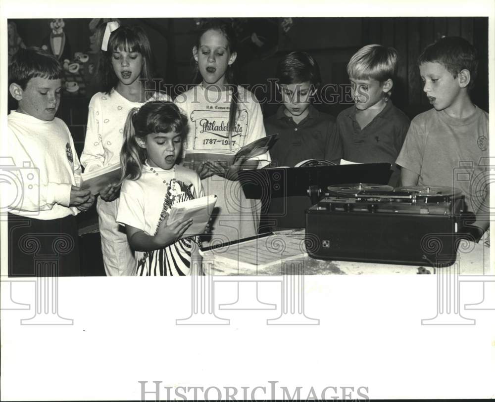 1987 Press Photo Rehearsals at the Kenner Community Theater in Kenner - Historic Images