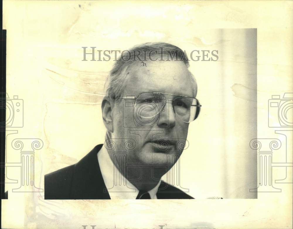 1992 Press Photo Edward Kelly, governor of Federal Reserve Board in New Orleans - Historic Images