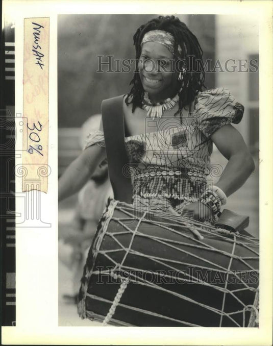 1989 Press Photo Ama Jones of the Kumbuka African Drum and Dance Collective - Historic Images