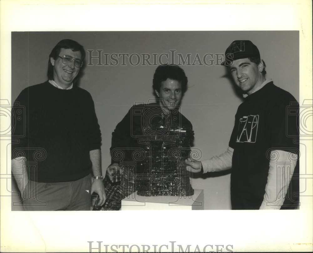 1993 Press Photo Louise Janin Gallery Sculptural Glass opening reception. - Historic Images