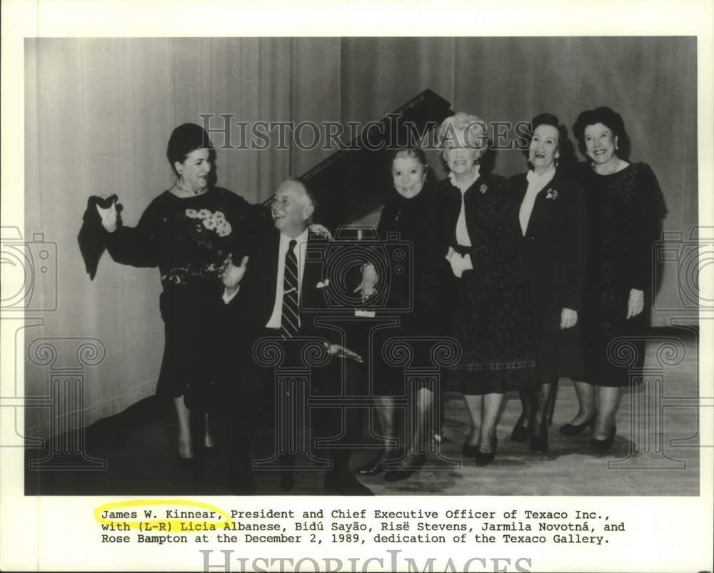 1989 Press Photo December 2, 1989, dedication of the Texaco Gallery. - Historic Images