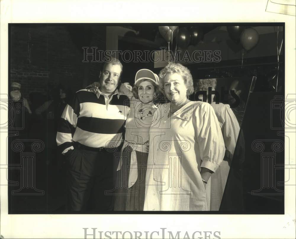 1989 Press Photo Debutante party - Chip Campbell, Lucy King, Betsy Jahncke - Historic Images