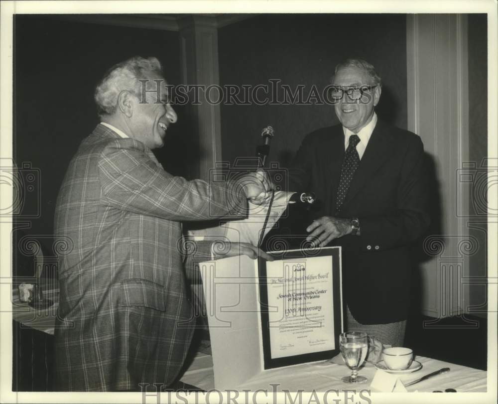 1976 Jewish Community Center received a citation from JWB. - Historic Images