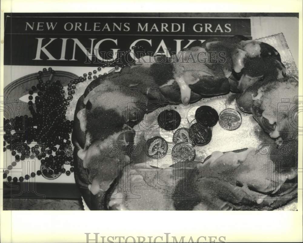 1988 Press Photo King Cakes will be Fed-Exed to people around the U.S.A. - Historic Images