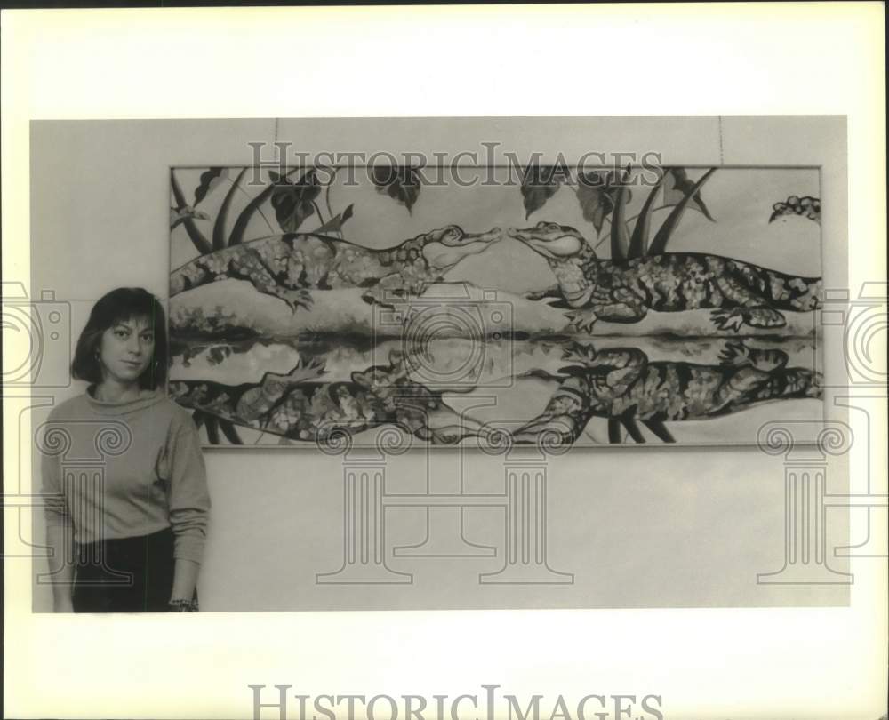 1988 Press Photo Marianna Appel Kunow, showing her art at Mandeville City Hall. - Historic Images