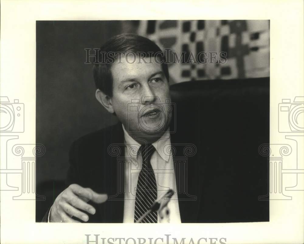 1986 Press Photo Woody Koppel of Orleans Parish School Board office - Historic Images