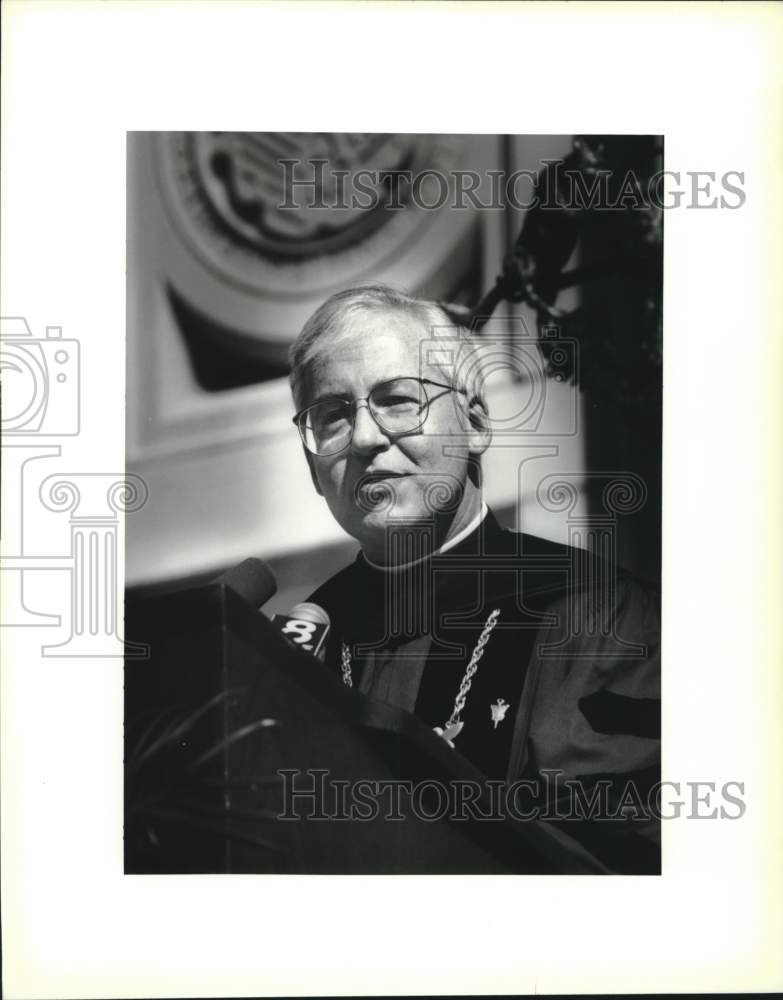 1995 Press Photo Inauguration of Reverend Bernard Knoth at Loyola as president. - Historic Images