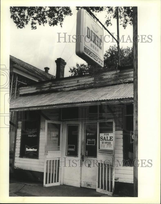 1992 Press Photo A "For Sale" sign on front door of Huerstel's Bar - Historic Images