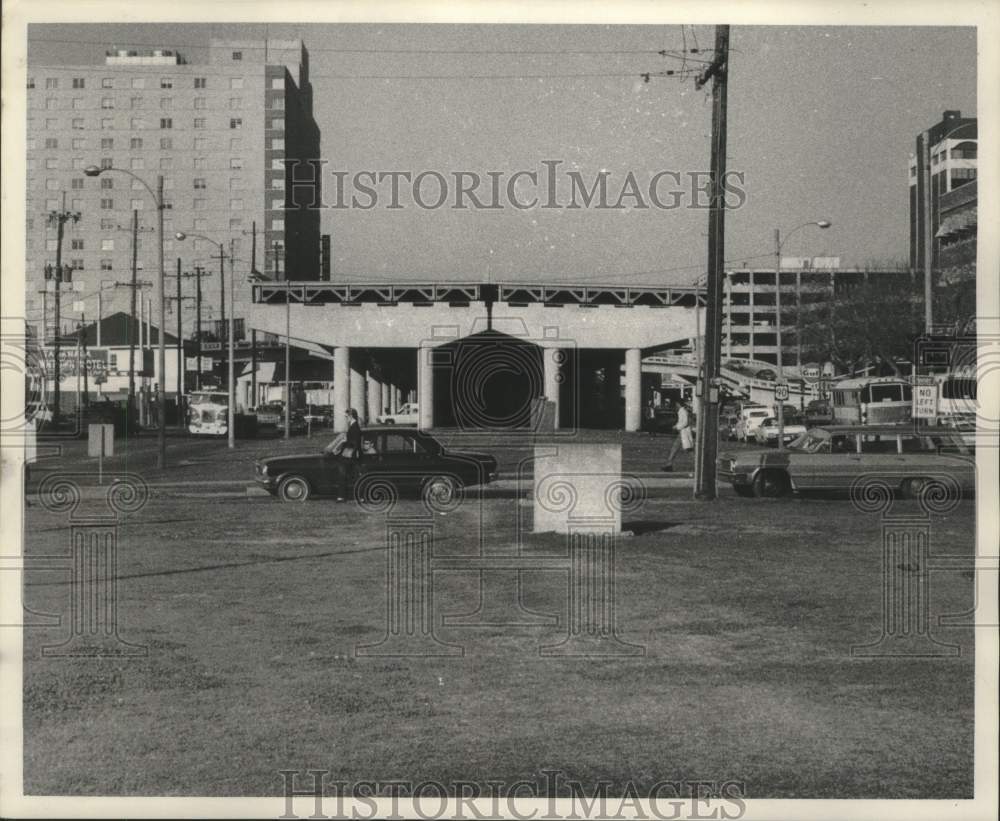 1970 On-going construction of the Interstate-10 - Historic Images