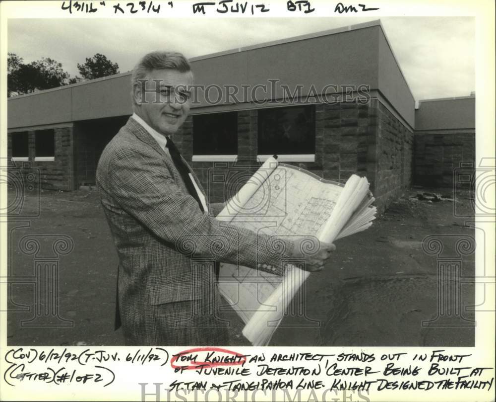 1992 Press Photo Tom Knight, architect of the Juvenile Detention Center - Historic Images