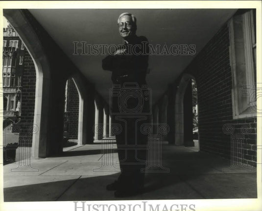 1995 Press Photo Reverend Bernard P. Knoth, new President of Loyola University - Historic Images