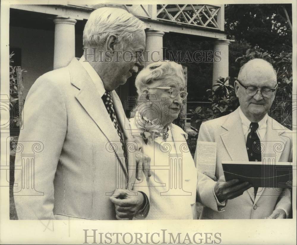 1977 Recipients of the Harnett T. Kane Preservation at Pitot House - Historic Images