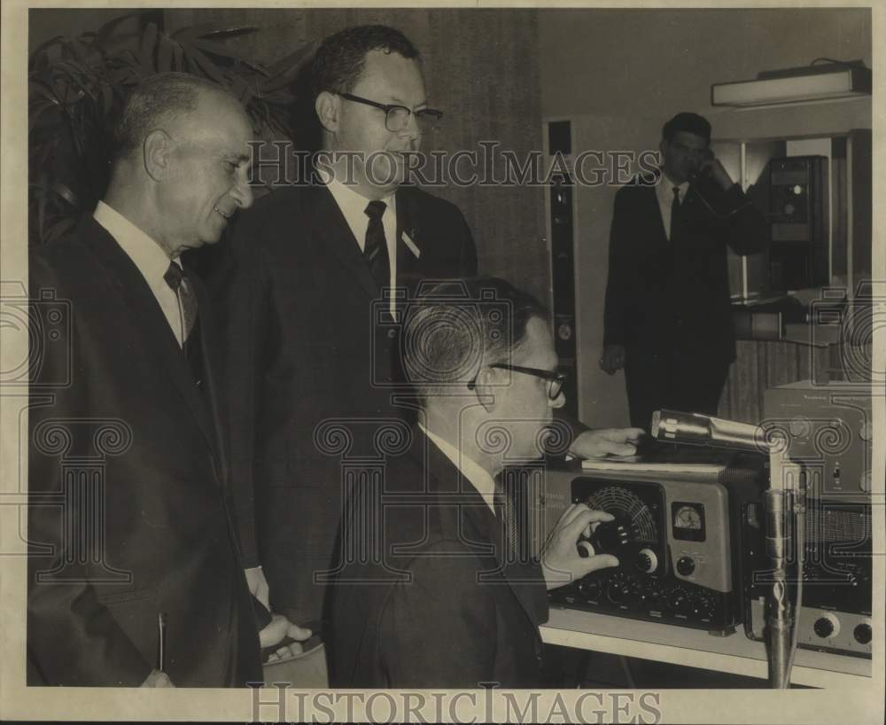 1968 Fred Korson and Philip Spencer at the Amateur Radio meeting - Historic Images