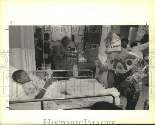 1990 Press Photo Lepiziger Lodge of the B'nai B'rith members at Charity Hospital - Historic Images