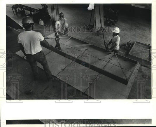 1987 Press Photo John L. Blanda & Harold W. Prestenburg of Intrepid Enterprises - Historic Images