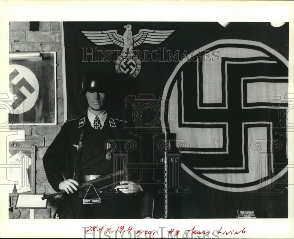 1990 Press Photo Nazi paraphernalia at the Jackson Barracks Military Museum - Historic Images