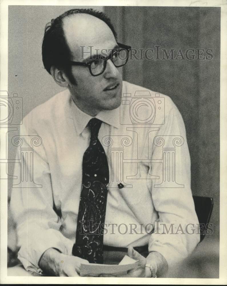 1970 Mo Lebowitz to address Typographic Association convention - Historic Images