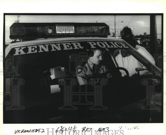 1990 Press Photo Officer Robert Lee's First Day In Patrol Car, Kenner, Louisiana - Historic Images