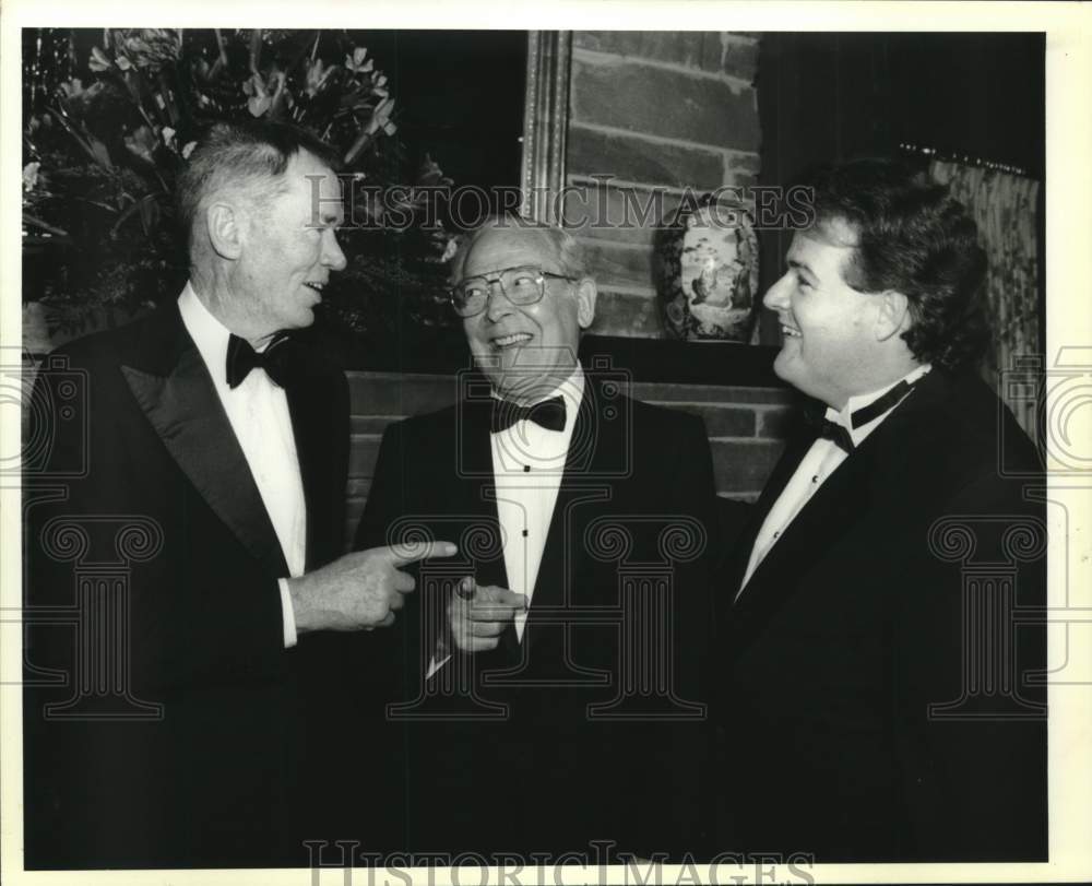 1993 Dignitaries attending the Tchefuncte Black Tie Dinner Gala - Historic Images