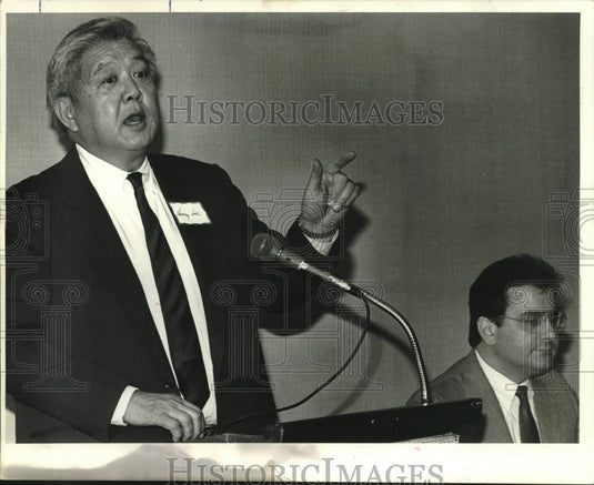 1987 Press Photo Harry Lee Kenner at the Professional Women's Association Forum - Historic Images