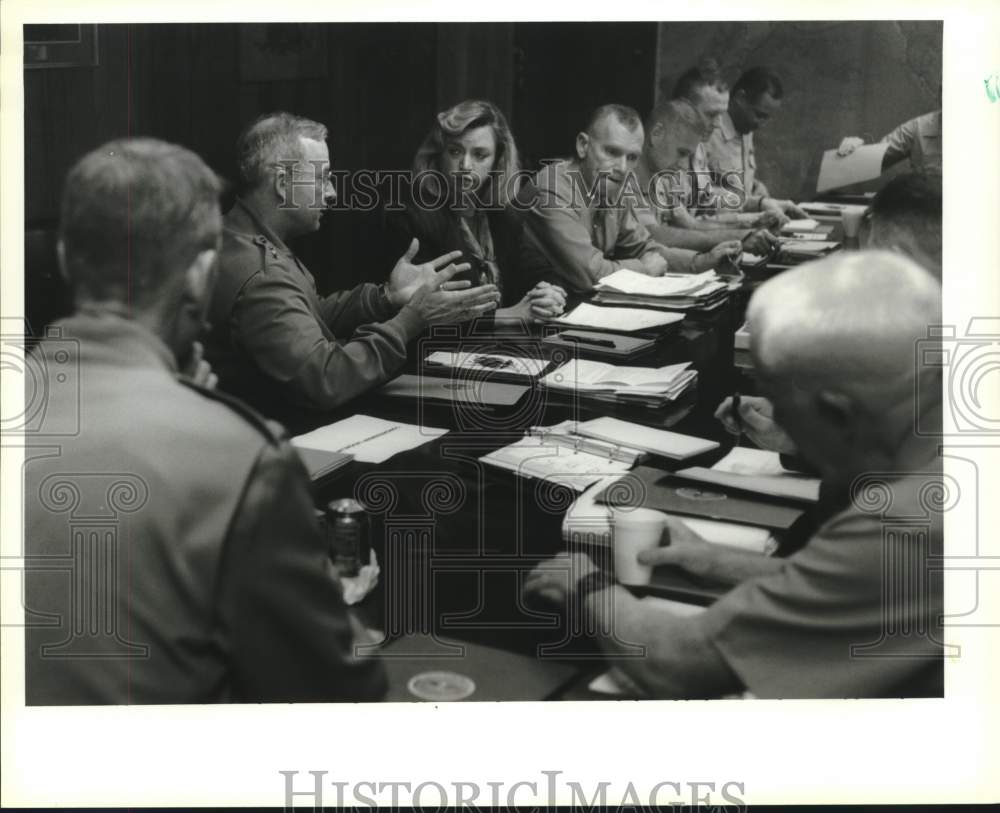 1996 Press Photo Deborah Lee, Assistant Secretary of Defense listen to meeting - Historic Images