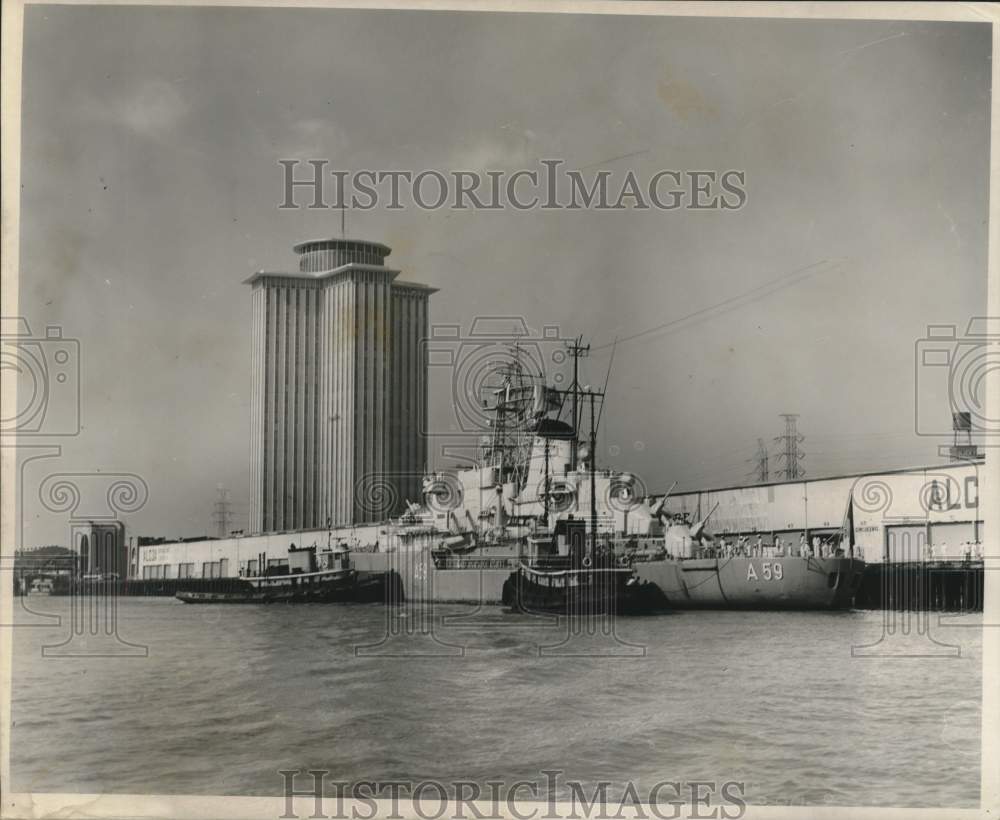 1967 U.S. Navy Cruiser ship dock near International Trade Mart Tower - Historic Images