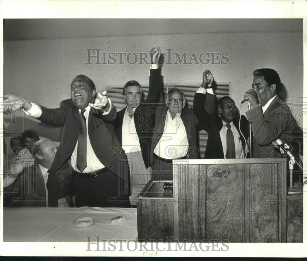 1986 Press Photo Longshoremen leaders from across the South showing solidarity. - Historic Images