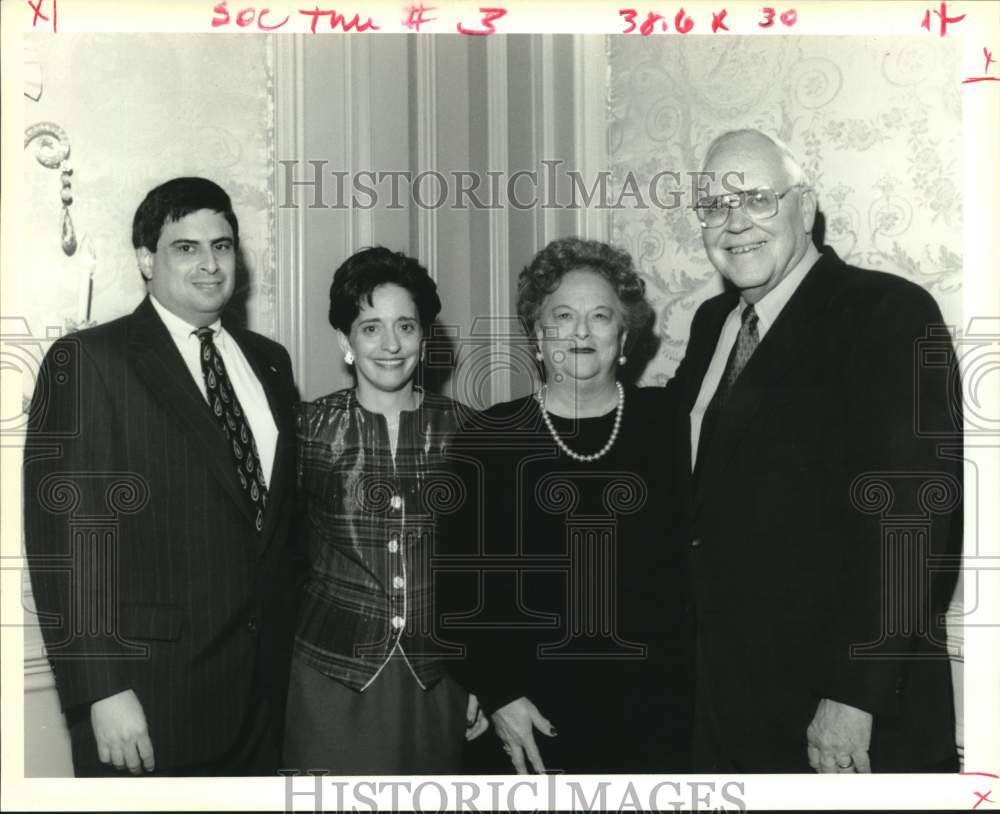 1993 Press Photo Jay and Betty Kern, Sara Jo &amp; Roy Kramer, sugar bowl committee - Historic Images