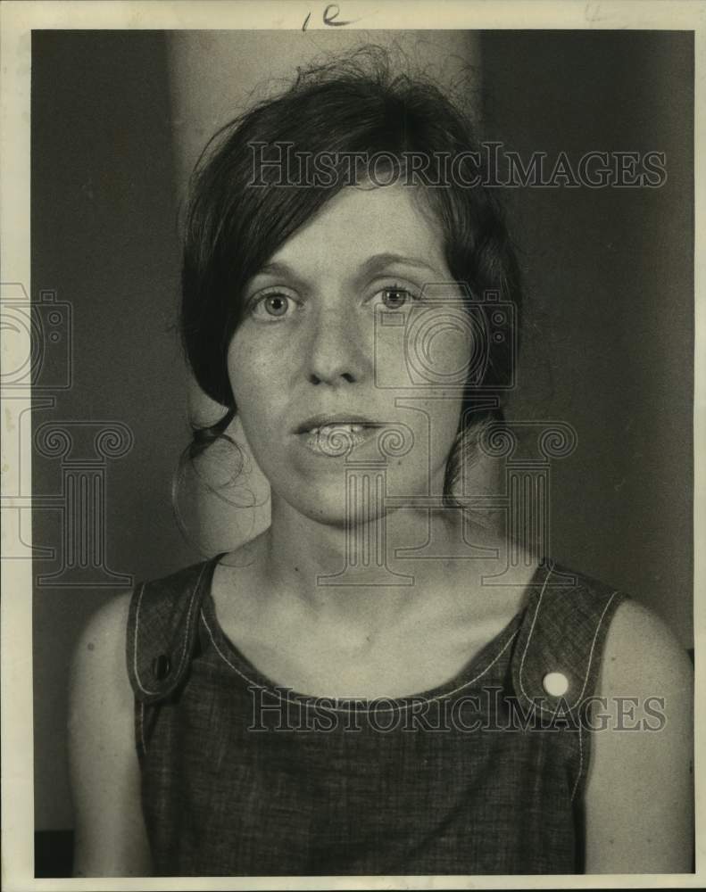 1971 Carolyn Knaus, veteran worker in the poverty field - Historic Images