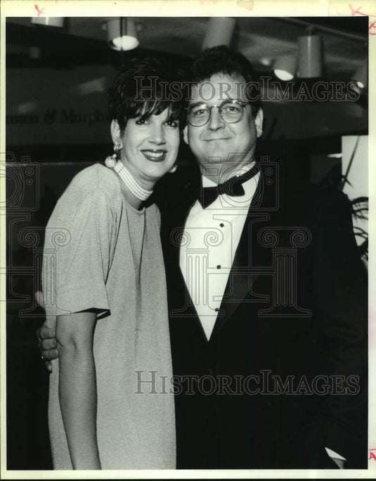 1993 Press Photo Gail & Dale Kaliszeski at the Scholarship Gala Event - Historic Images