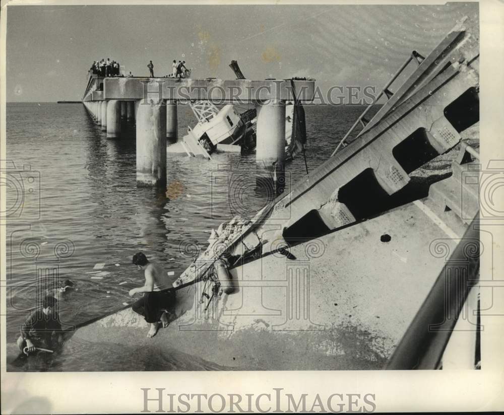 1964 General view of Lake Pontchartrain barge accident-Historic Images