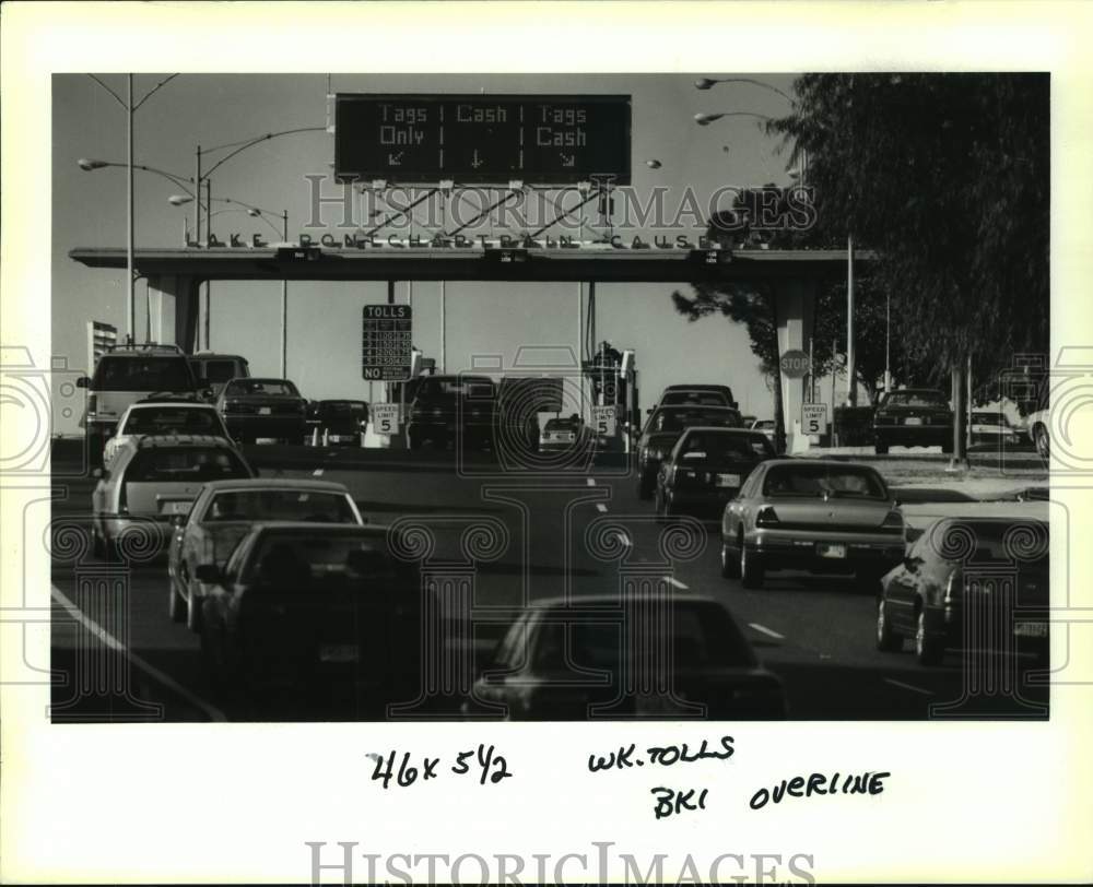 1993 Press Photo Metairie- Long Lines for Lake Pontchartrain Causeway toll plaza - Historic Images