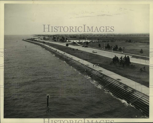 Press Photo Lake Pontchartrain seawall - Historic Images