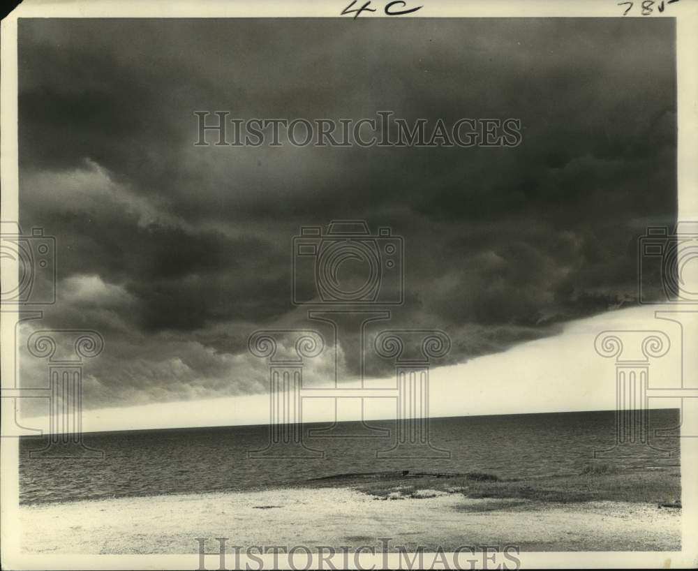 1973 Sweeping Inland from Lake Pontchartrain- New Orleans Lakefront - Historic Images