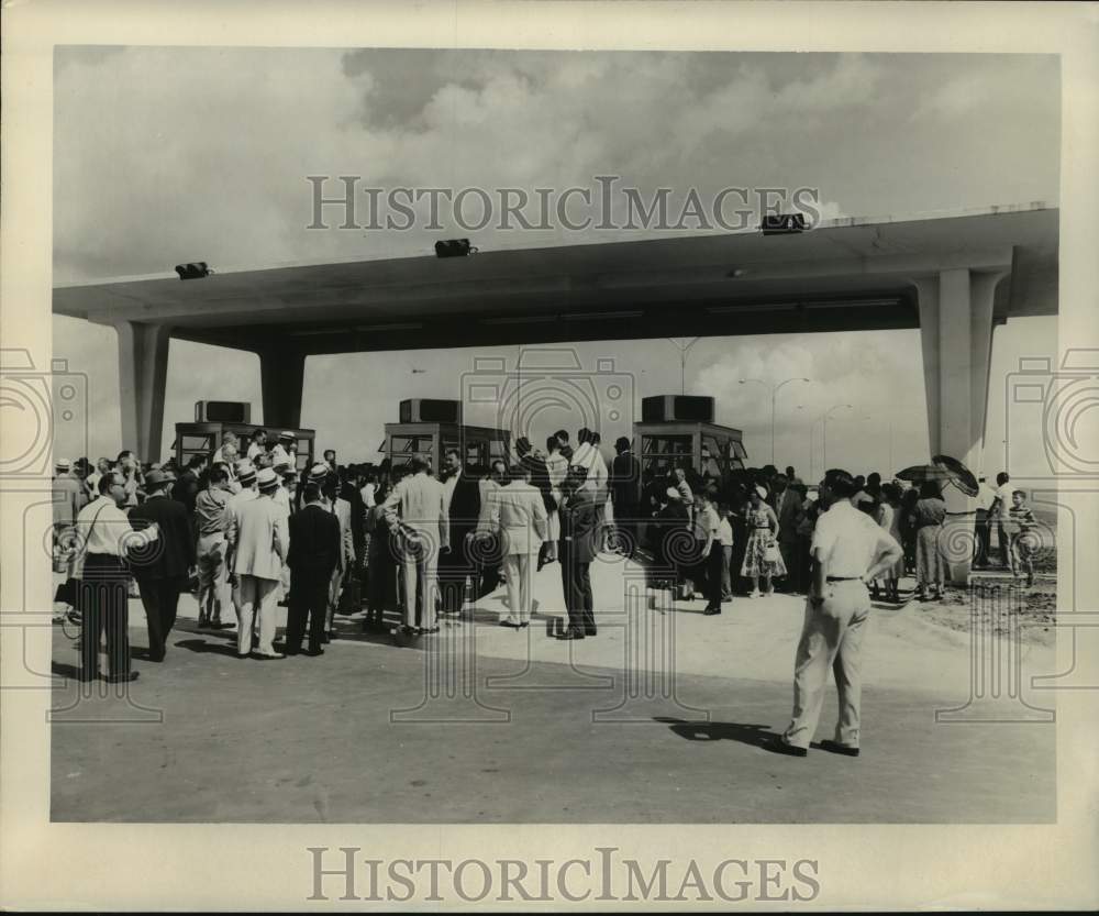 1956 Opening ceremonies of Lake Pontchartrain Causeway - Historic Images