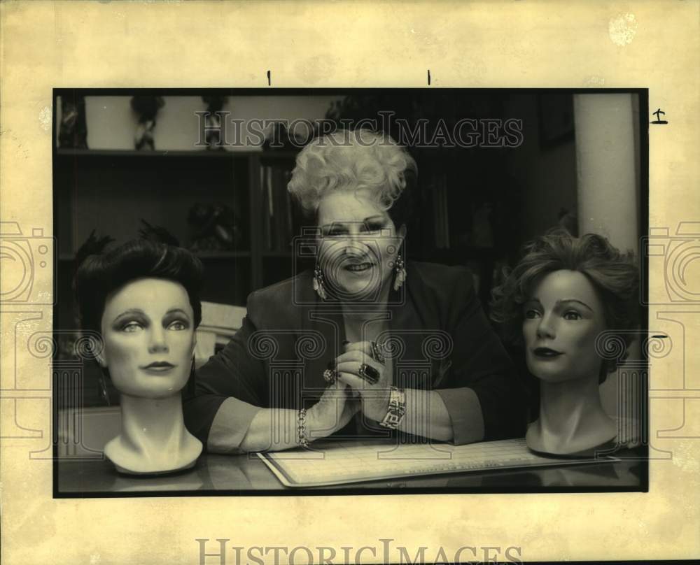 1992 Press Photo Corin Koehl in her office - Historic Images