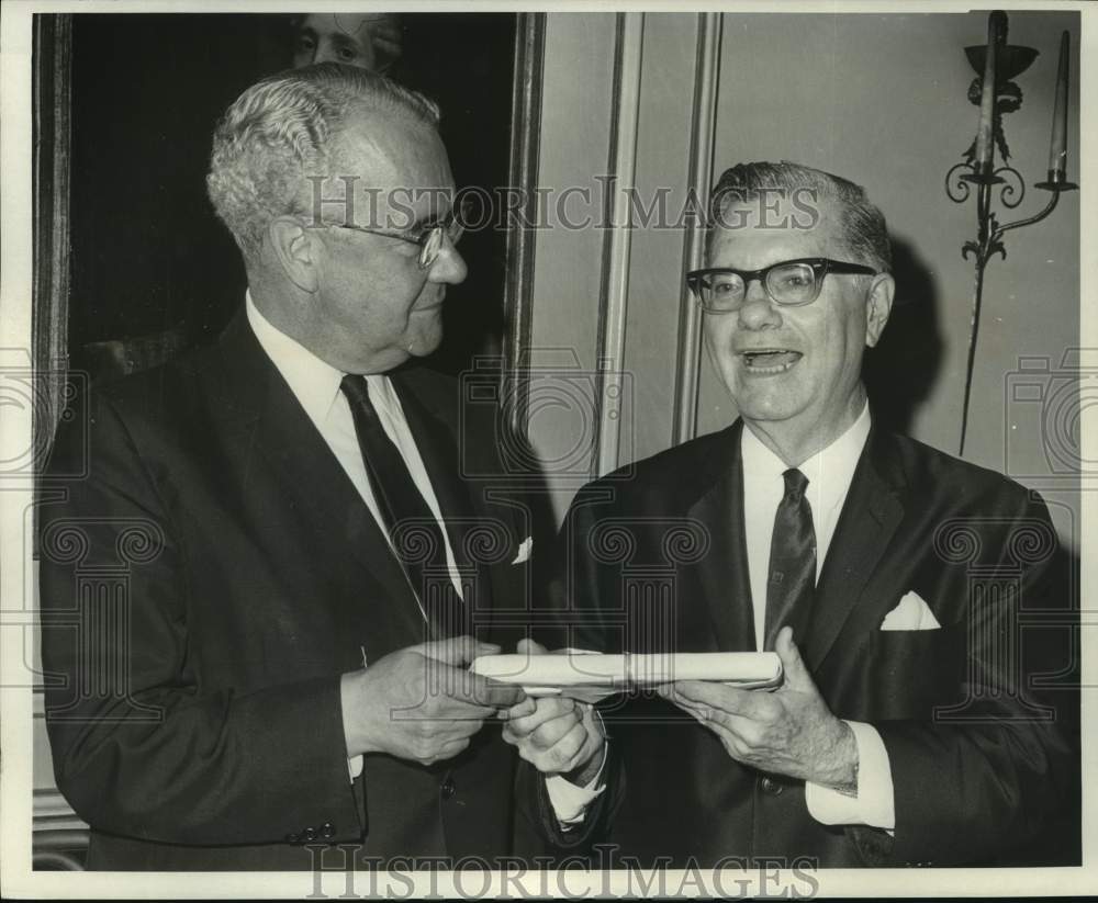 1969 Stafford Barff & Harnett Kane at farewell party at Brennan's - Historic Images